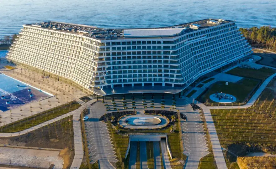 Kiedy będzie otwarty hotel Gołębiewski w Pobierowie? Sprawdź najnowsze informacje
