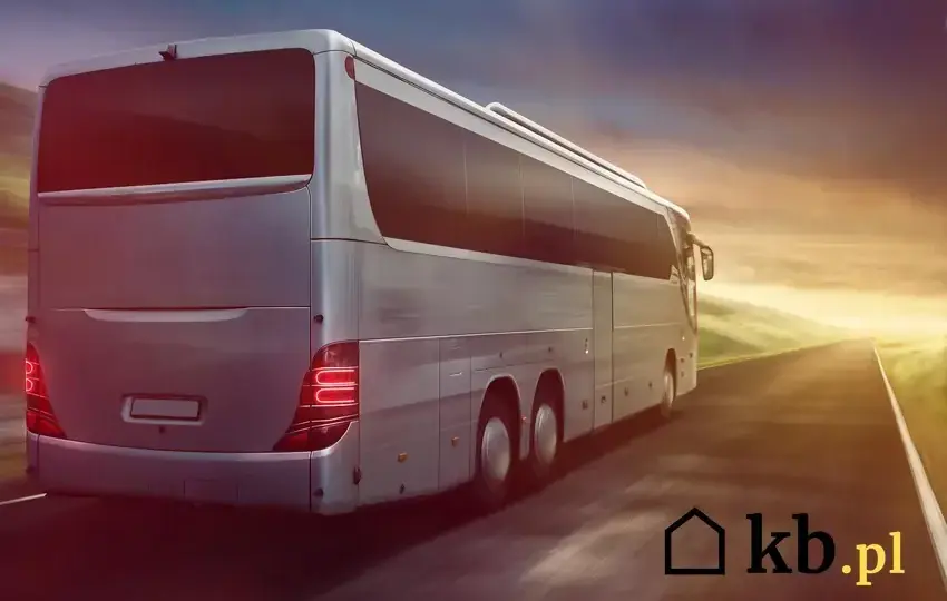 Ile kosztuje nowy autokar w Polsce? Pełny przewodnik 2026