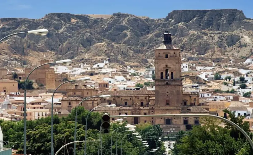 Cómo llegar a Guadix - Guía definitiva para tu viaje