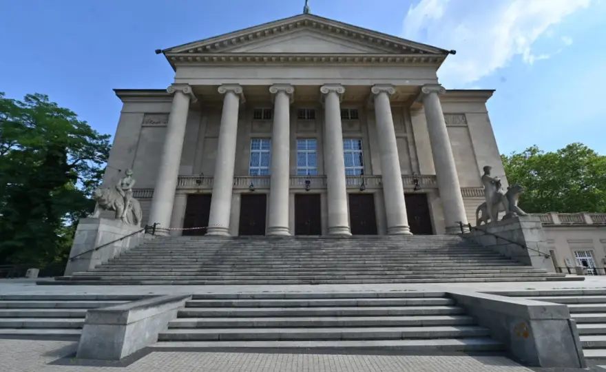Teatr Wielki w Warszawie: historia, wydarzenia i tajemnice kultury