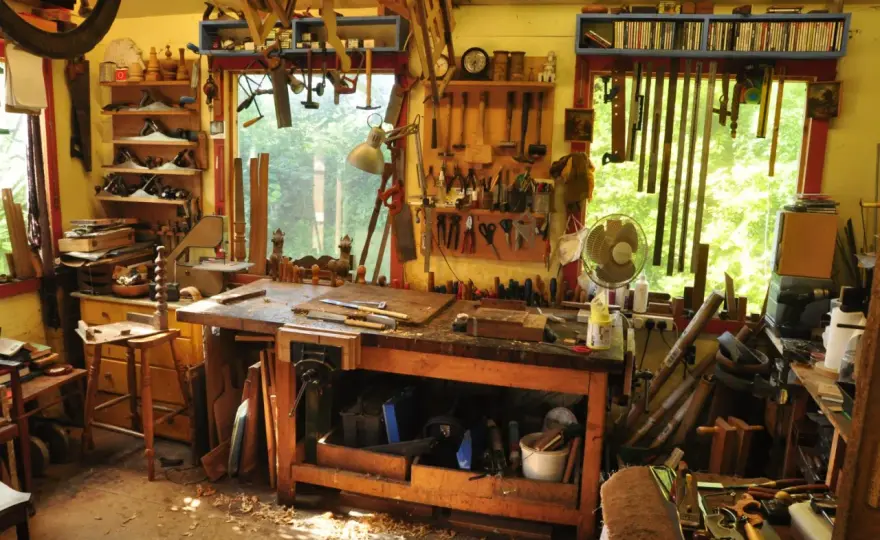 Lavorare il legno - Guida completa per falegnami e restauratori
