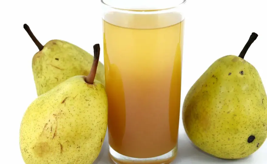 Nalewka z gruszek - Jak uzyskać szlachetny smak i głęboki aromat?