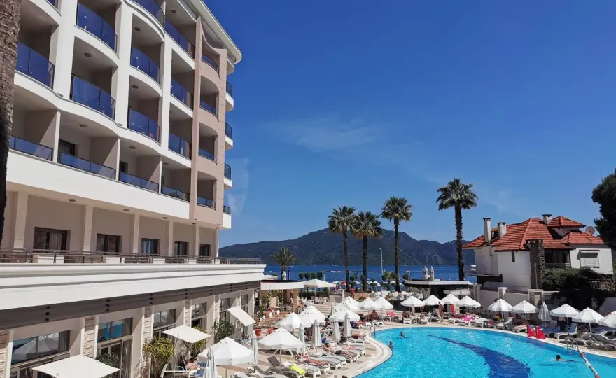 Fajny hotel nad morzem - Jak wybrać mądrze i uniknąć rozczarowań?