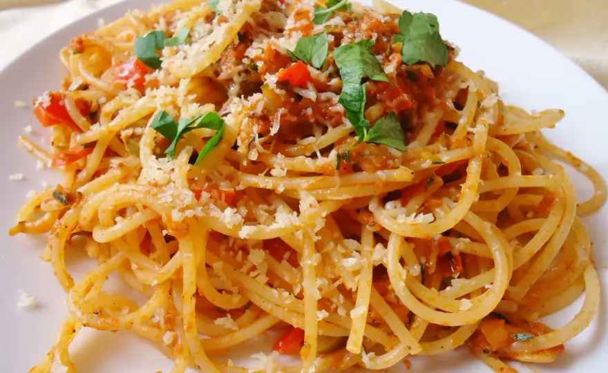 Jak zrobić wegetariańskie spaghetti, które zachwyci smakiem i zdrowiem