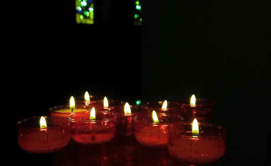 Weihnachten im Kloster - Dein Guide für stille Feiertage