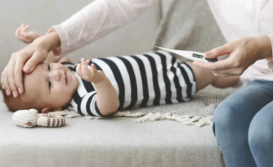 Febbre neonato 1 mese - Cosa fare, quando preoccuparsi?