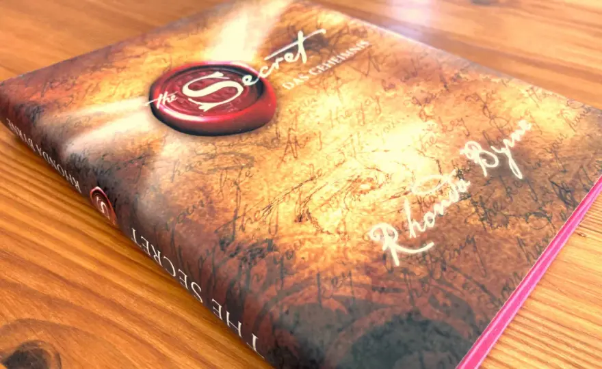 The Secret erklärt - Warum das Buch so polarisiert