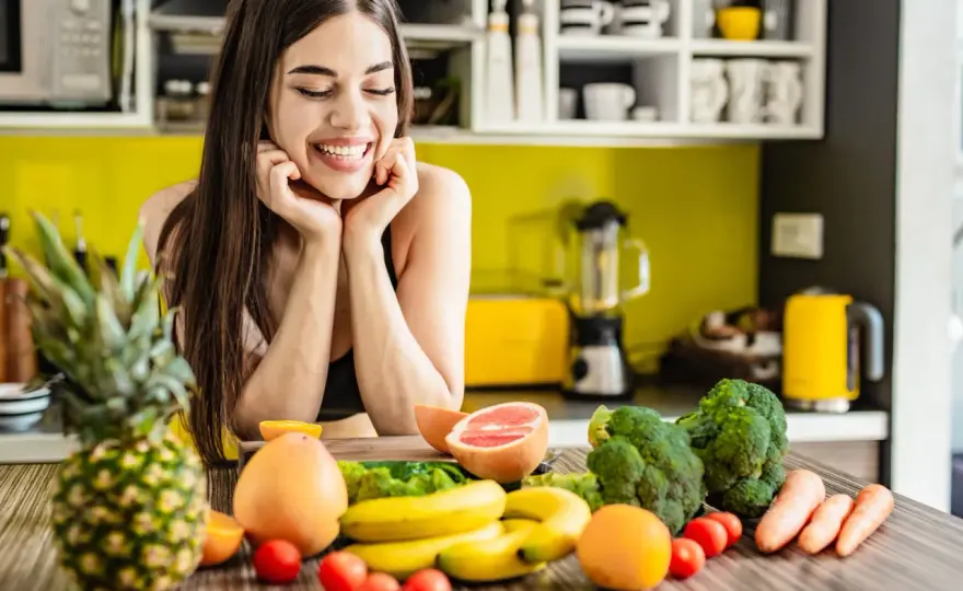 Reine Haut durch Ernährung: Die besten Lebensmittel & Tipps