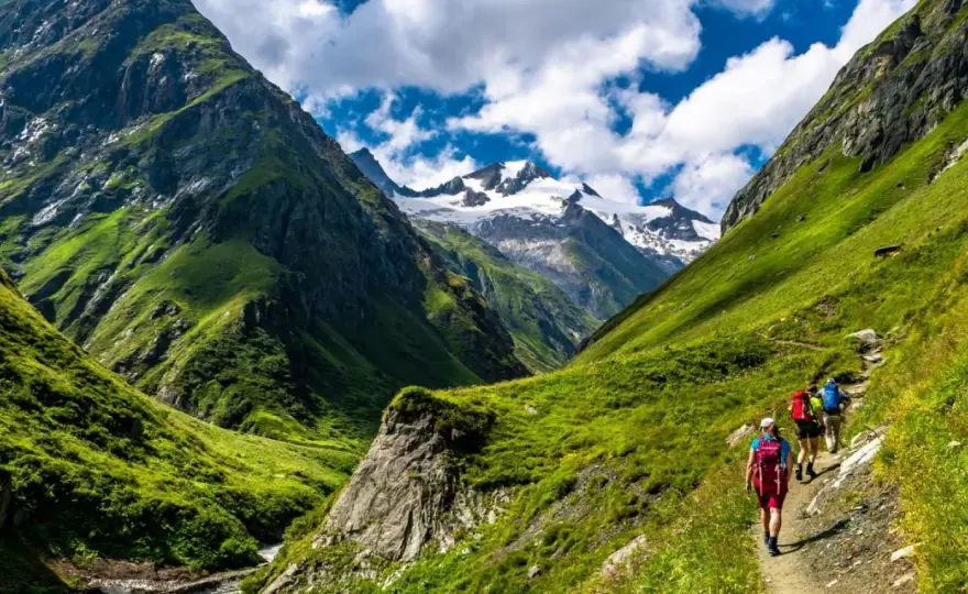 Alpine Hiking - Master Mountains, Stay Safe