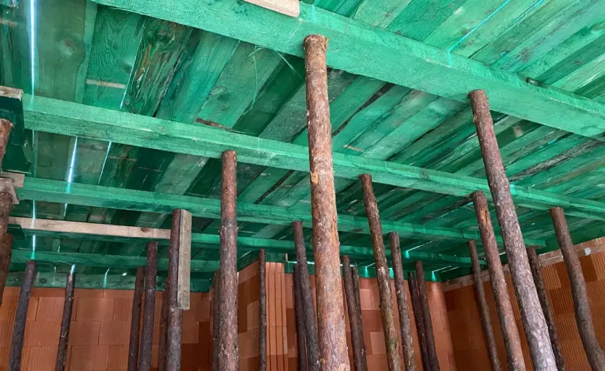 Szalowanie stropu - rozstaw stempli. Fundament bezpieczeństwa