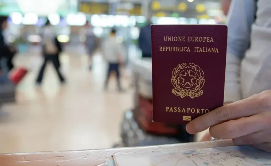 Kraje bez paszportu - gdzie pojedziesz na dowód osobisty?