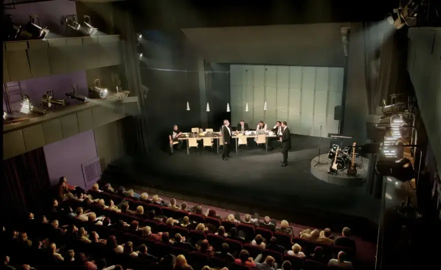 Dostawka w teatrze - Czy warto? Sprawdź przed zakupem!