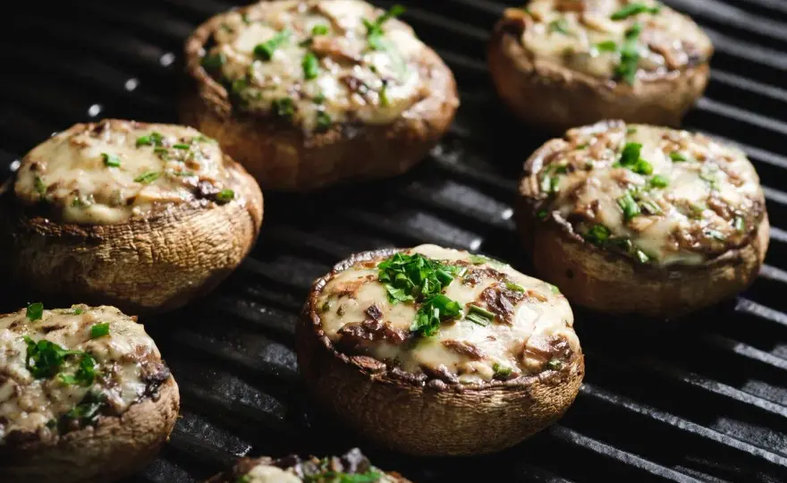 Grillowane pieczarki: 5 przepisów i sekrety idealnego smaku