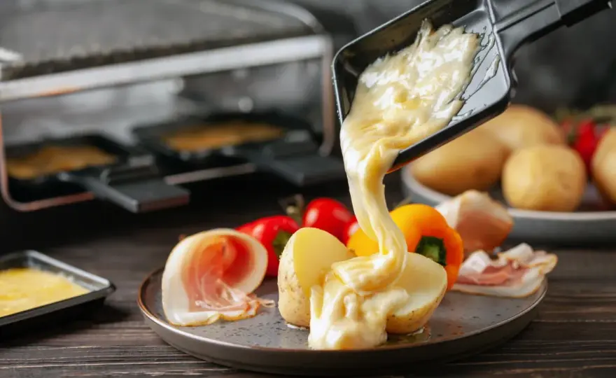 Formaggio fuso in padella - La guida per un secondo perfetto