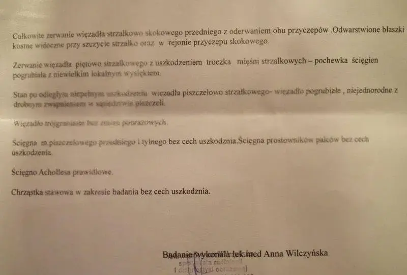 Jak opisać skręcenie stawu skokowego dla PZU? Maksymalizuj odszkodowanie!