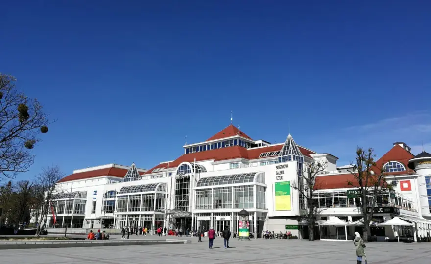 Państwowa Galeria Sztuki Sopot i inne. Twój przewodnik po sztuce