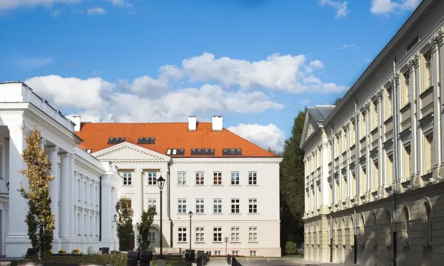 Informatyka na Uniwersytecie Warszawskim: co musisz wiedzieć o studiach