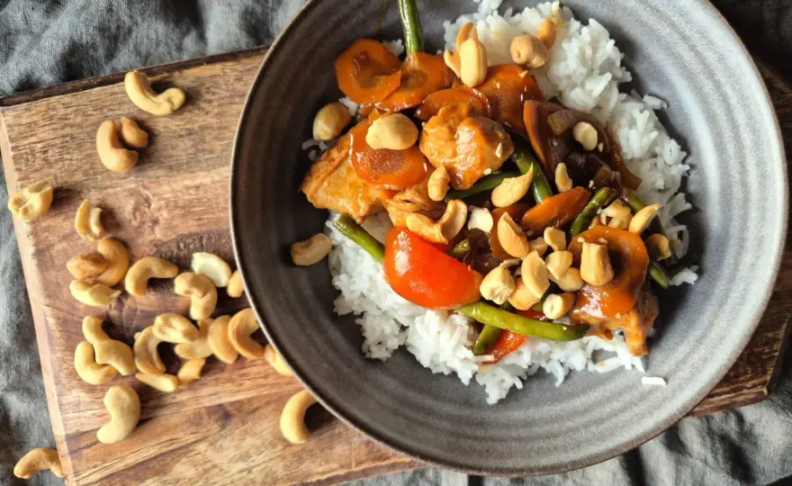 Kyckling cashew - så lyckas du med saftig kyckling och crunch