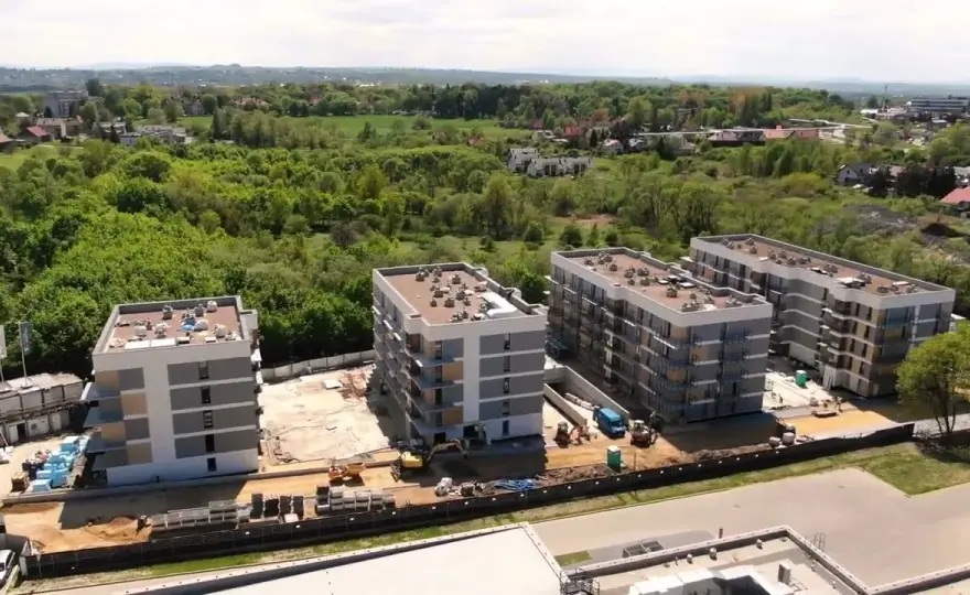 Dom nad ruczajem 2: Fascynująca kontynuacja bestsellerowej powieści