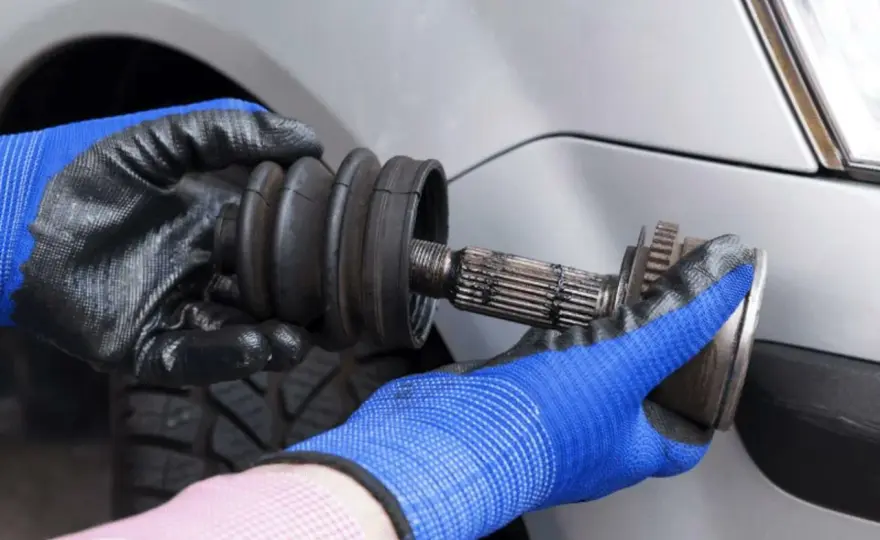 Rótulas del coche, cómo detectar holgura y cuánto cuesta cambiarlas