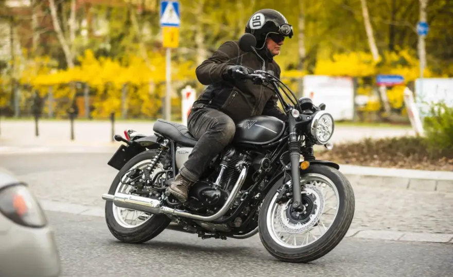 Czy warto inwestować w stare motocykle - fakty i mity o zarabianiu na klasykach