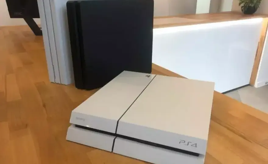 PS4 w lombardzie: Na co uważać przy zakupie? Poradnik
