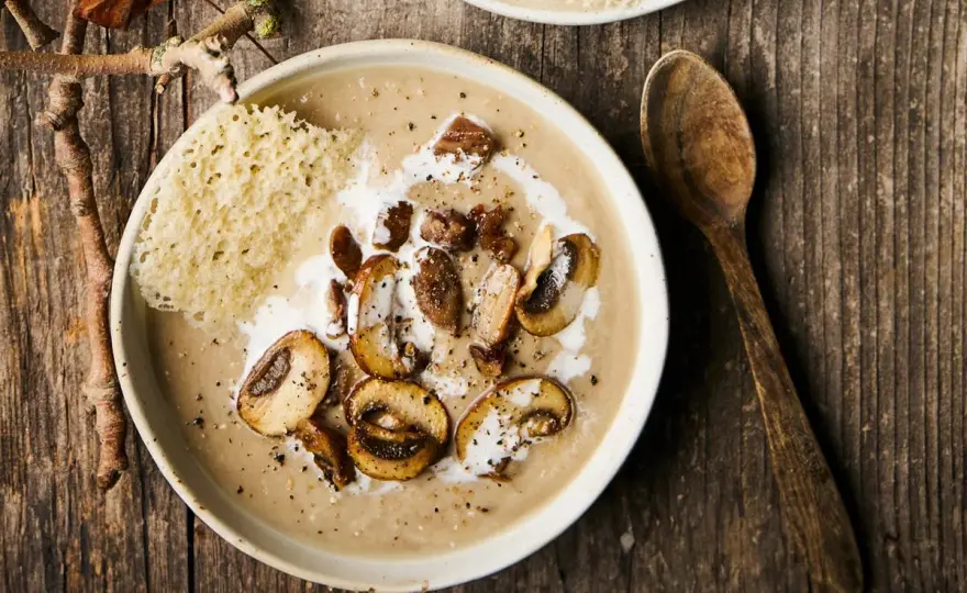 Velouté de champignons parfait - Recette légère et savoureuse