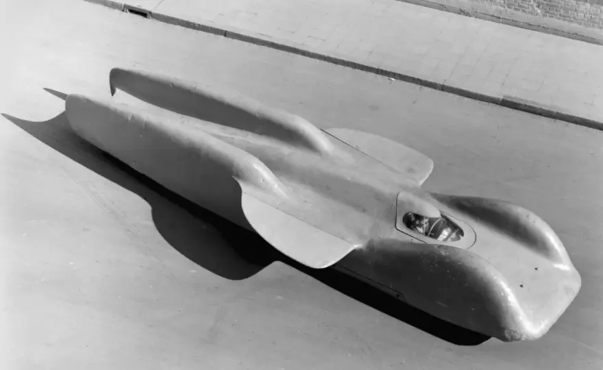Mercedes-Benz T80 - rekordbilen som jagade 650 km/h