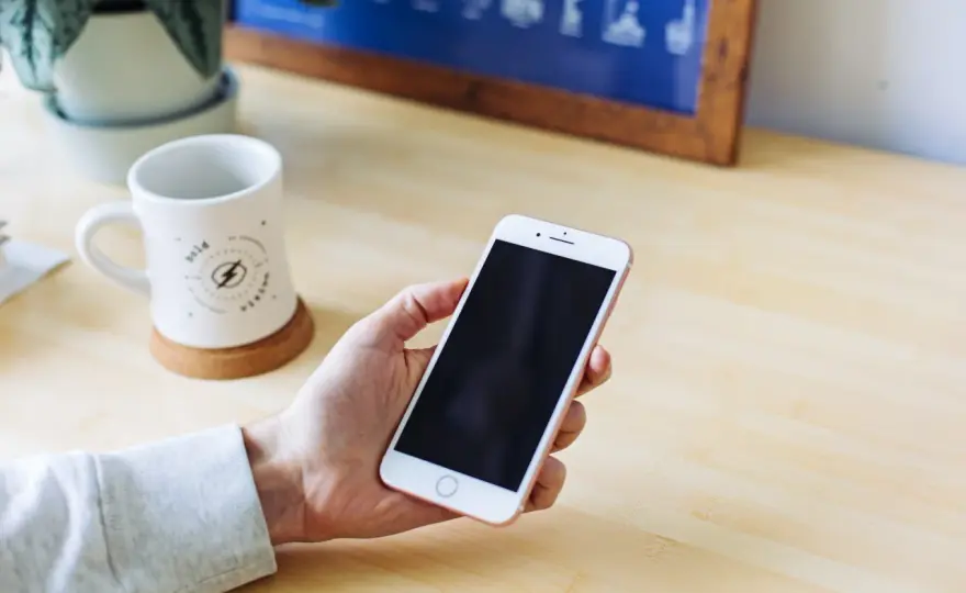 Schowek w telefonie - Jak go używać na Androidzie i iPhonie?