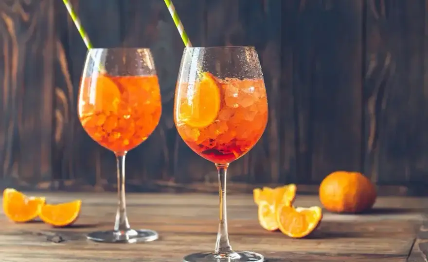 Idealny Aperol Spritz - Proporcje, błędy i przepis krok po kroku
