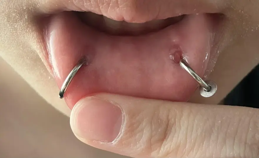 Snake Bites Piercing - Wszystko, co musisz wiedzieć!