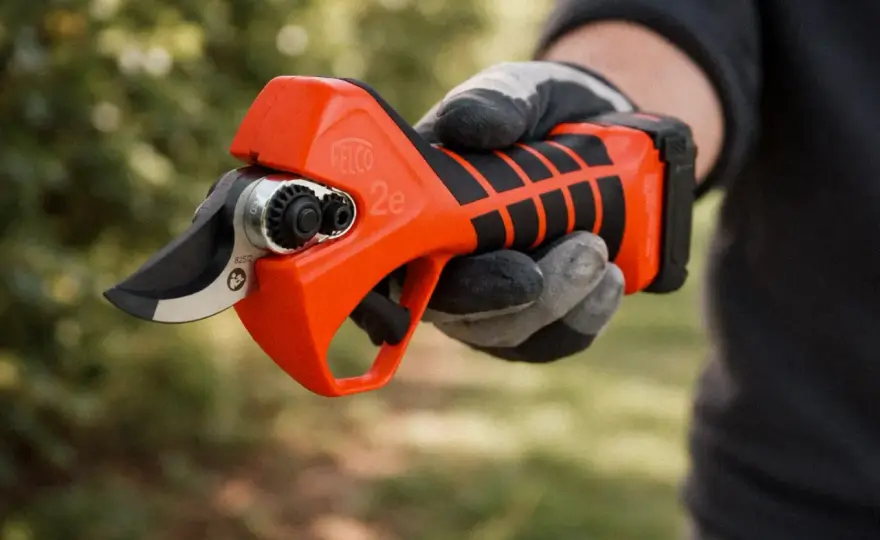 Sekator Felco 100 - do róż i kwiatów ciętych