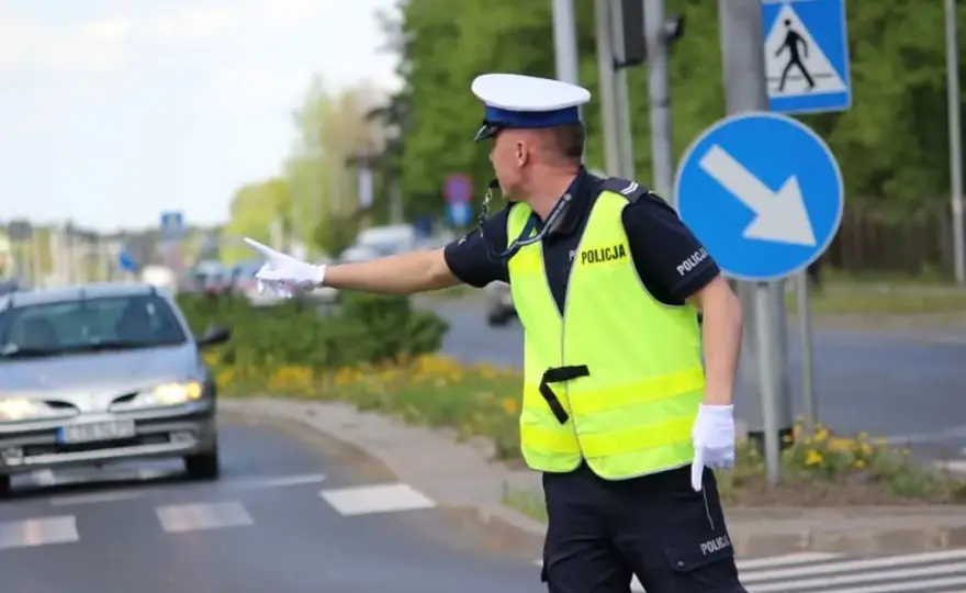 Czego policja nie może zrobić podczas kontroli - poznaj swoje prawa