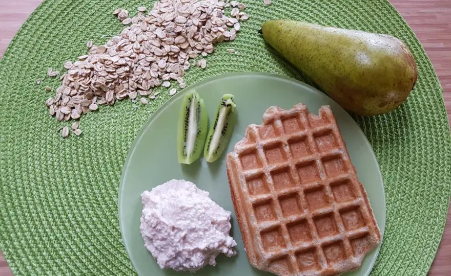 Jak zrobić najlepsze gofry z płatków owsianych i banana: przepis na fit śniadanie