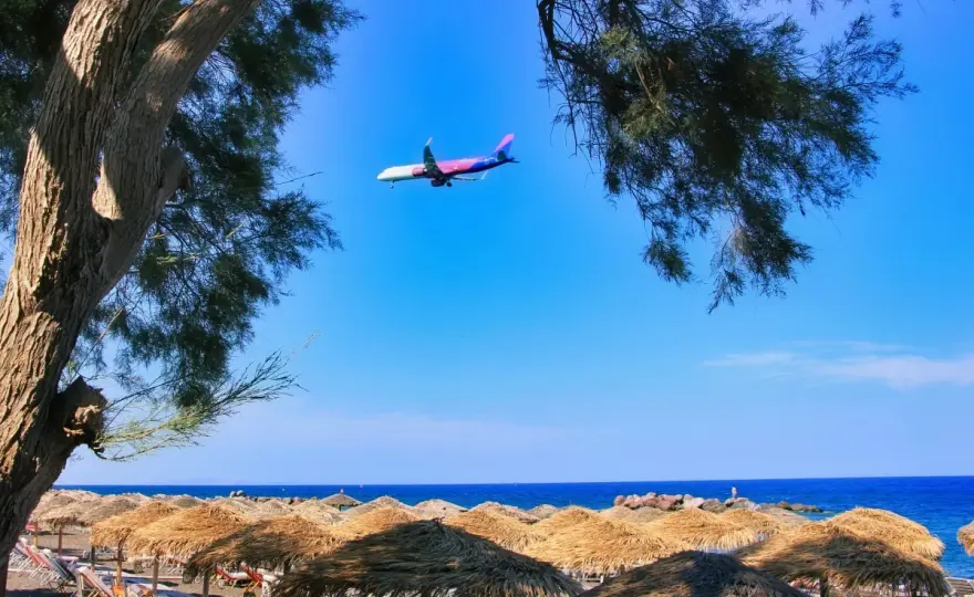Lotnisko Santorini - Jak sprawnie dojechać do Firy i Oii?