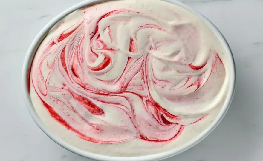 Lody jogurtowe - Czy to zdrowszy deser? Przepisy i porady