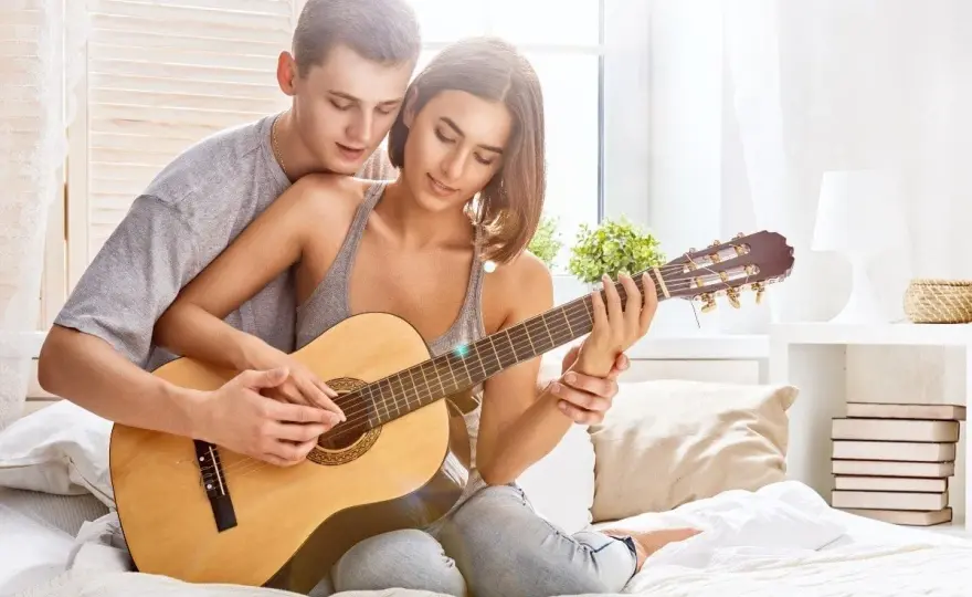 Najpiękniejsze melodie o miłości - Stwórz idealną playlistę!