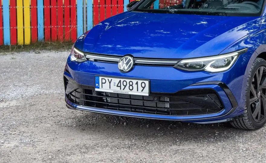 PY na tablicy rejestracyjnej - co oznacza ten kod?