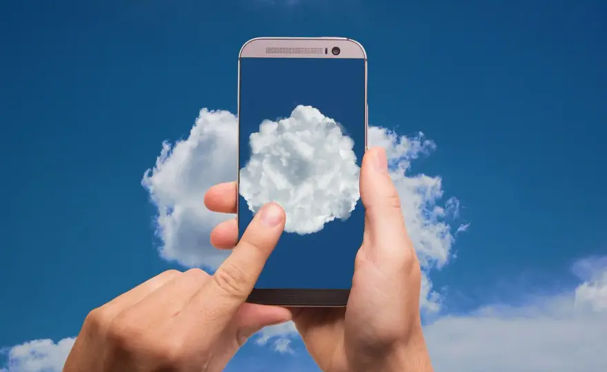 Chmura w telefonie - Gdzie jej szukać i jak używać?