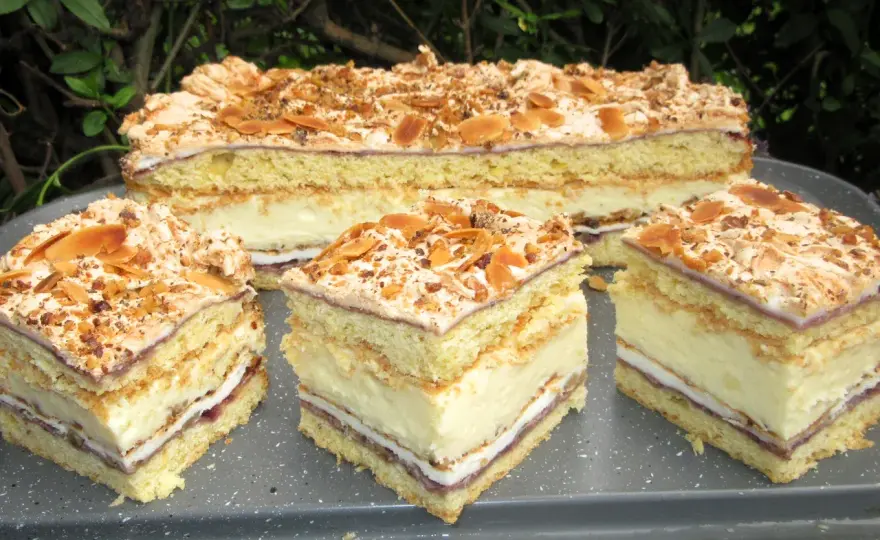 Pychotka (Pani Walewska) na dużą blachę - sprawdzony przepis