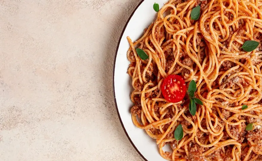 Jakie przyprawy do spaghetti? Zioła, sos i smak!