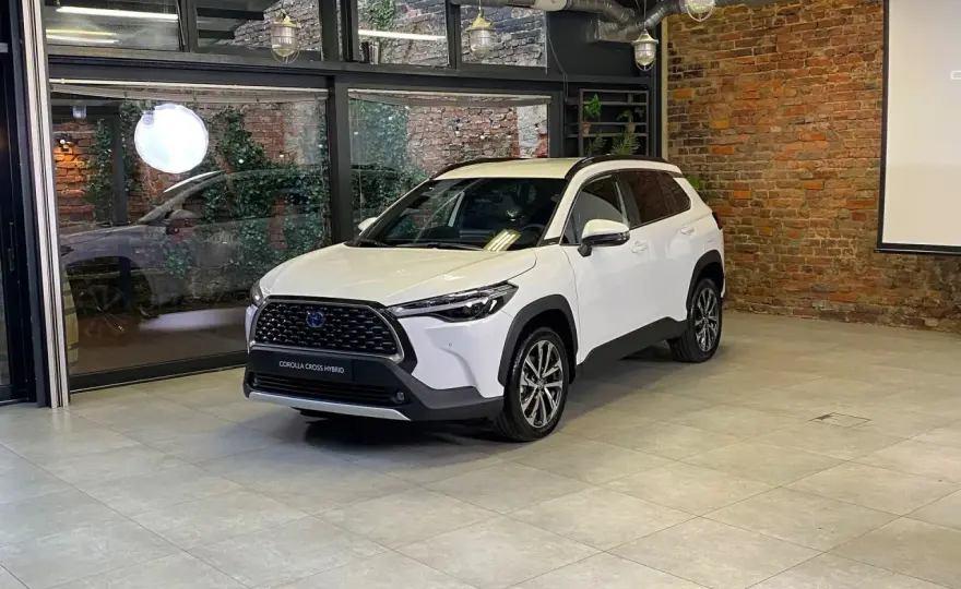 Corolla Cross Hybrid - Czy to SUV dla Ciebie? Analiza wersji