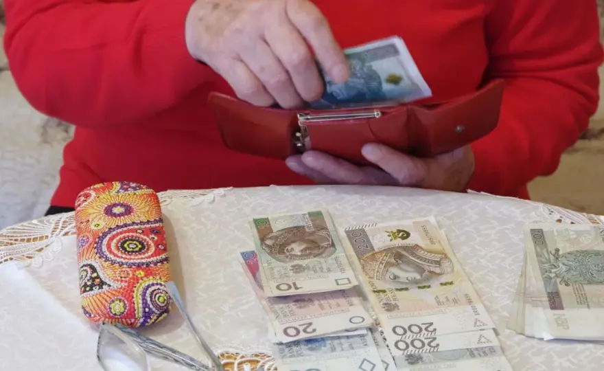 Gdzie trzymać pieniądze? Nie w jednym miejscu! Wybierz mądrze.