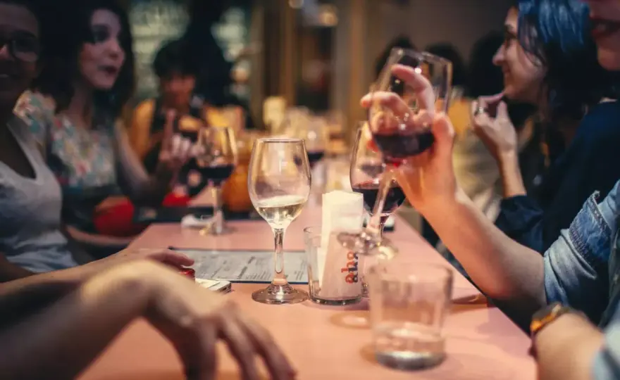 Comment choisir les vins rouges, blancs, rosés et effervescents ?