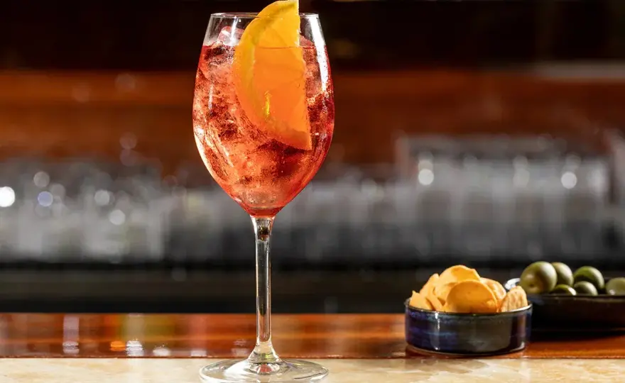 Aperitivo perfetto con Aperol Spritz - Guida completa