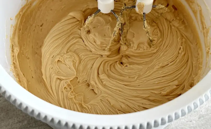 Zwarzony krem z mascarpone - Jak go uratować?