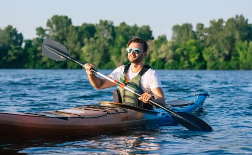Gdzie na kajaki w Polsce? Najlepsze rzeki na start i weekend