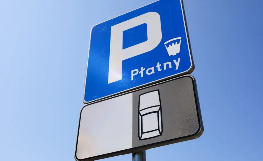 Kto nie musi płacić za parkowanie? Sprawdź zasady i wyjątki