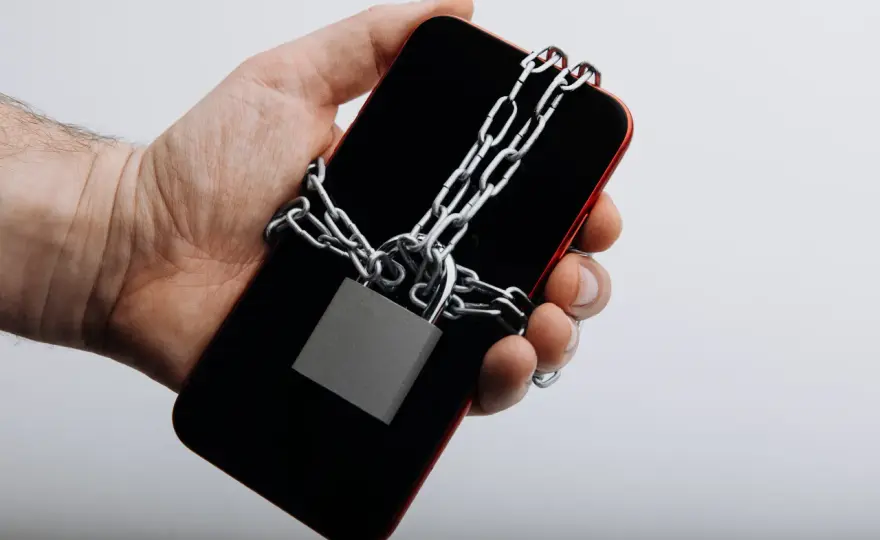 Dlaczego zagraniczne platformy rozrywki online są blokowane w Polsce
