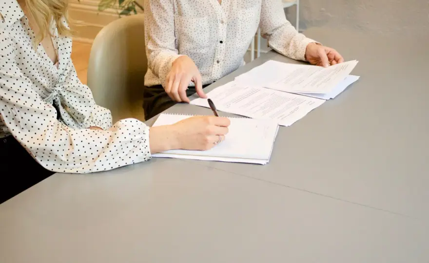Błąd w akcie notarialnym - jak sprostować i odzyskać koszty?